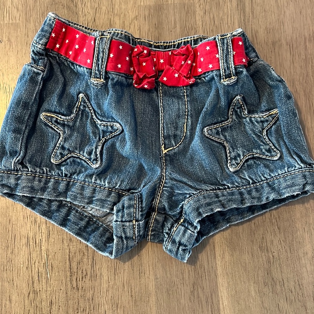 (3/$10) ⭐️ Star jean shorts 3T